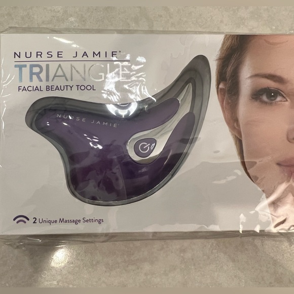Nurse Jamie Triangle Facial Beauty Tool (1 piece) - Picture 5 of 5